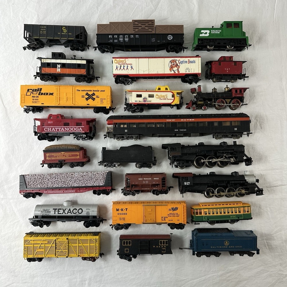 Vtg Ho Scale Miscellaneous 24 Train Cars Lot Marx Atlas Mehano Mantua‎ Rivarossi